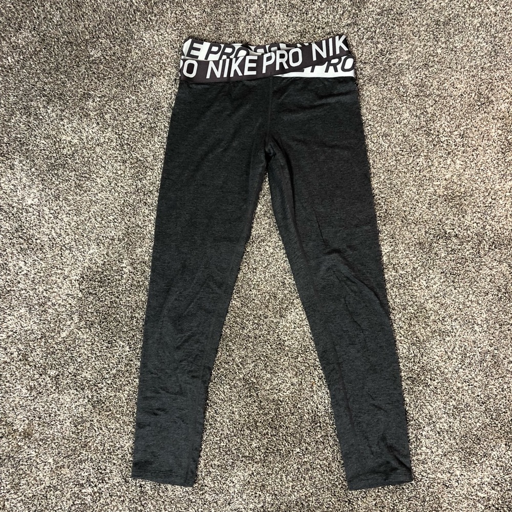 Grey Nike pro leggings